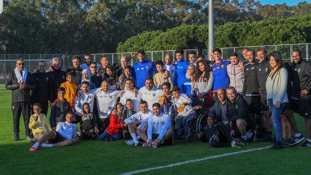 "زيارة خاصة" في الحصة التدريبية الأخيرة لـ"الأسود" قبل رحلة مالاوي