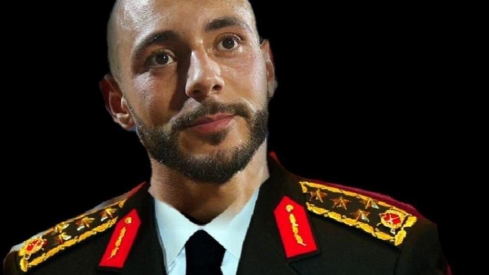 أمرابط "الجنرال" يُثبت أن الشجاعة تغلب الكثرة.. وثلاثي مان يونايتد يشهد على ذلك!