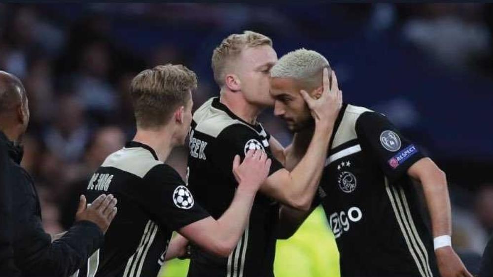 زياش حديث أوروبا بعدما أطلق "رصاصةً" في دفاع توتنهام