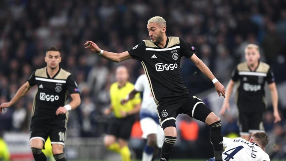 "ديلي ميل": "ريال مدريد يُتابع عن كثب المغربي زياش"