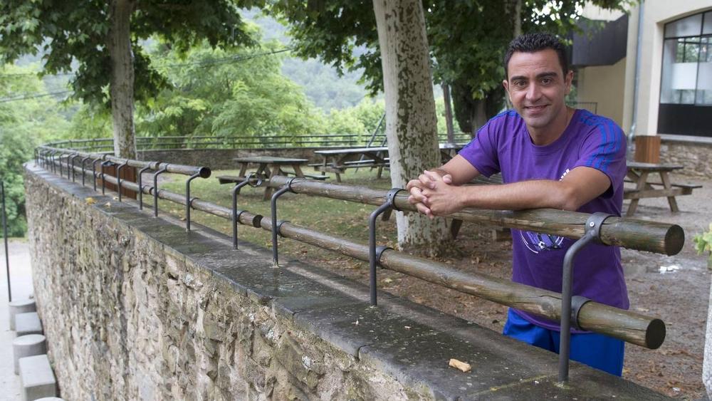 رسمياً | تشافي يعلن اعتزاله ويؤكد دخوله عالم التدريب