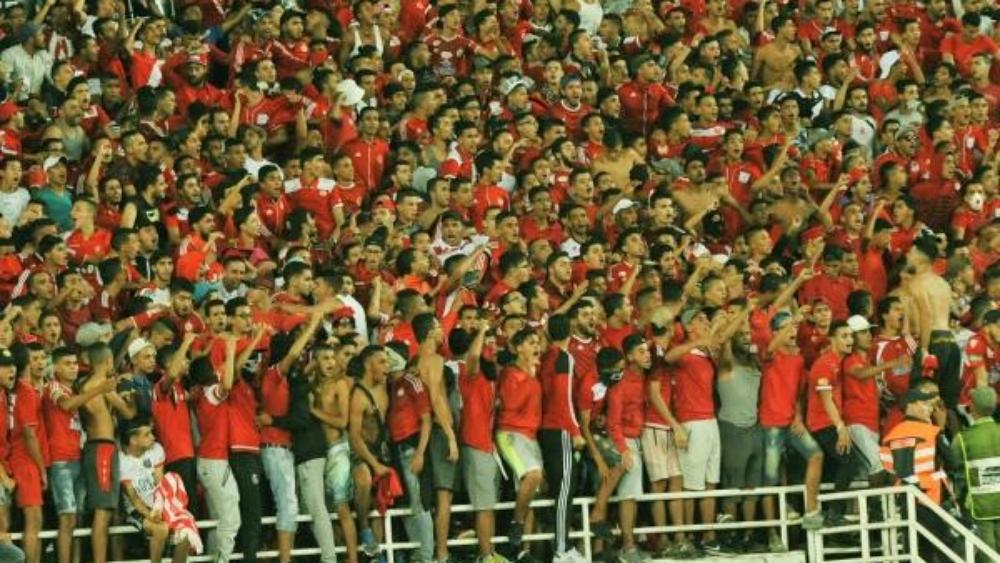 وداديون يتناولون "وجبة الإفطار" في الطريق السيار قبل "نهائي الأبطال"