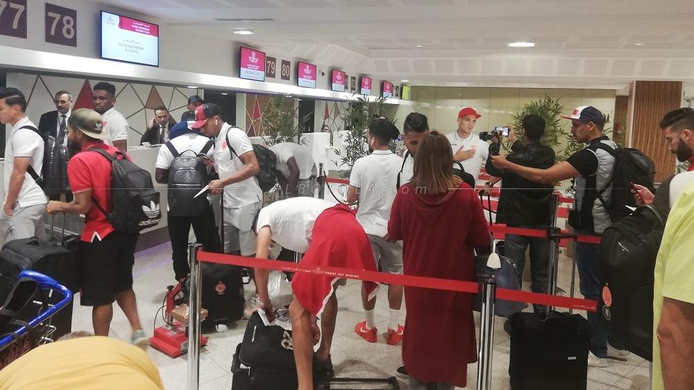 بعثة الوداد تتوجه صوب تونس وسط معنويات مرتفعة بحضور النقاش و داري