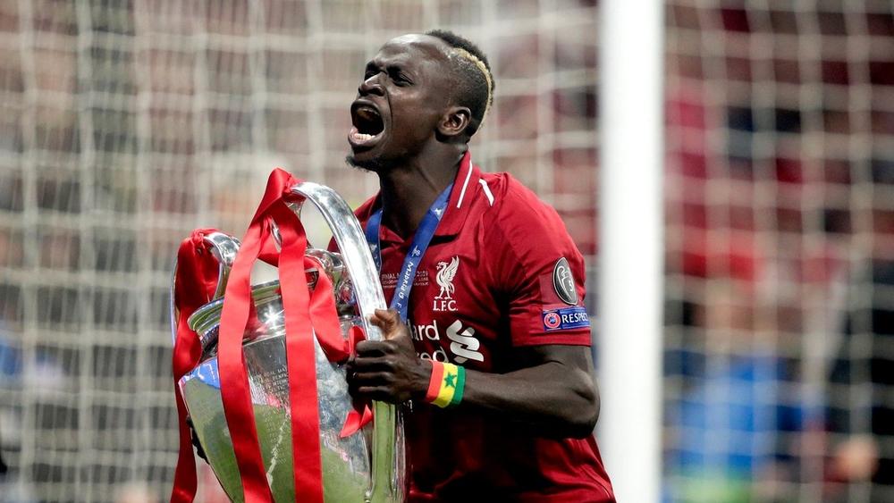 ماني يوجه رسالته لكل شاب طموح: "يجب دائما أن تؤمن بأحلامك"