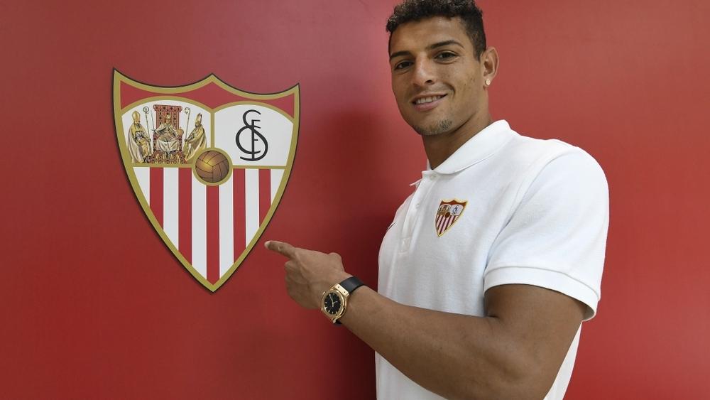 رسمياً | إشبيلية يعزز خط دفاعه بصفقة برازيلية