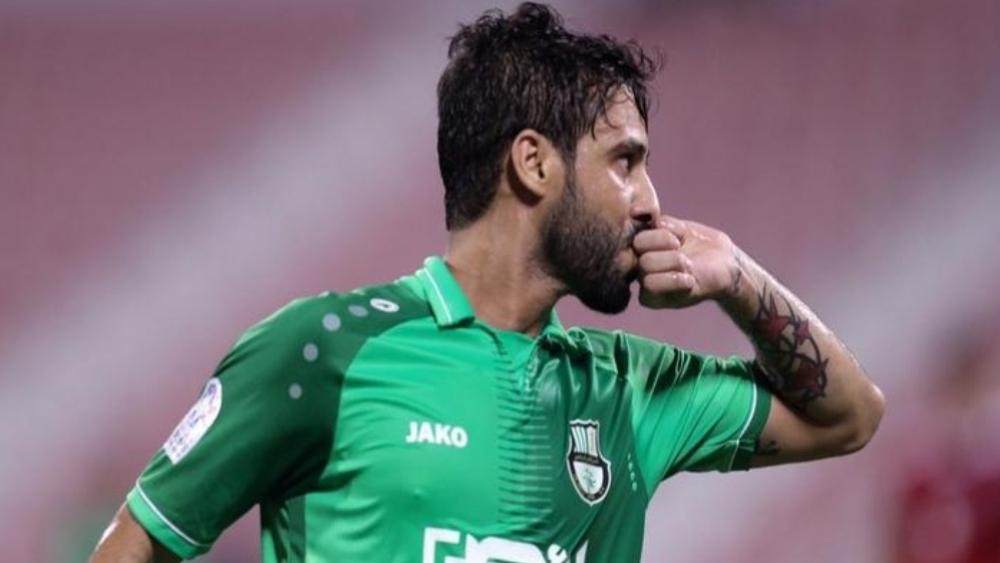 الرجاء الرياضي يقدم رسميا اللاعب محسن متولي