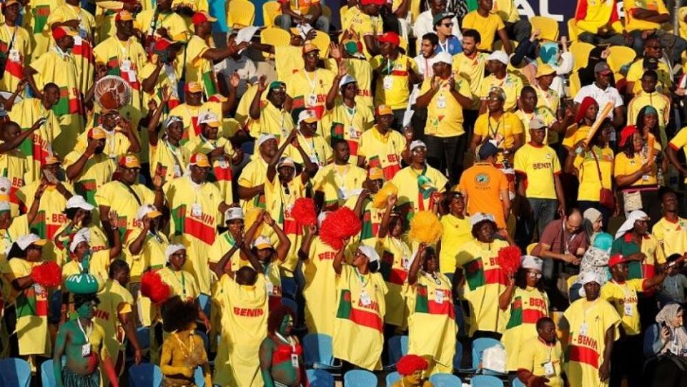 قبل مواجهة المغرب.. بعض جماهير البنين في "ورطة"!