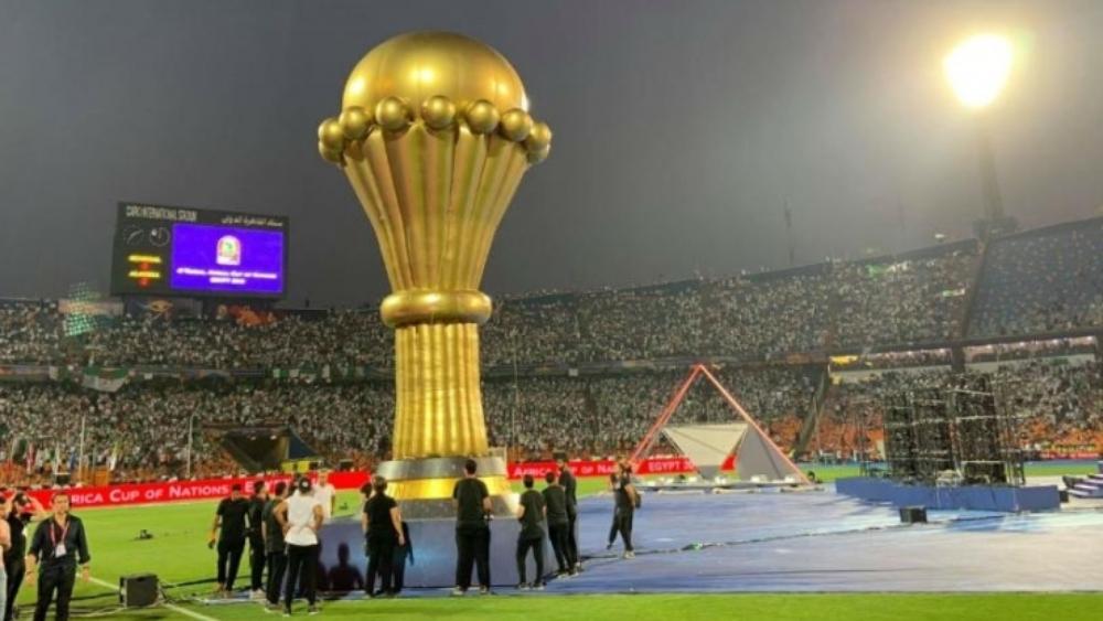 الـ"كاف" طلب من الجزائر الاستعداد لاحتضان "كان 2021" بدلا من الكاميرون!