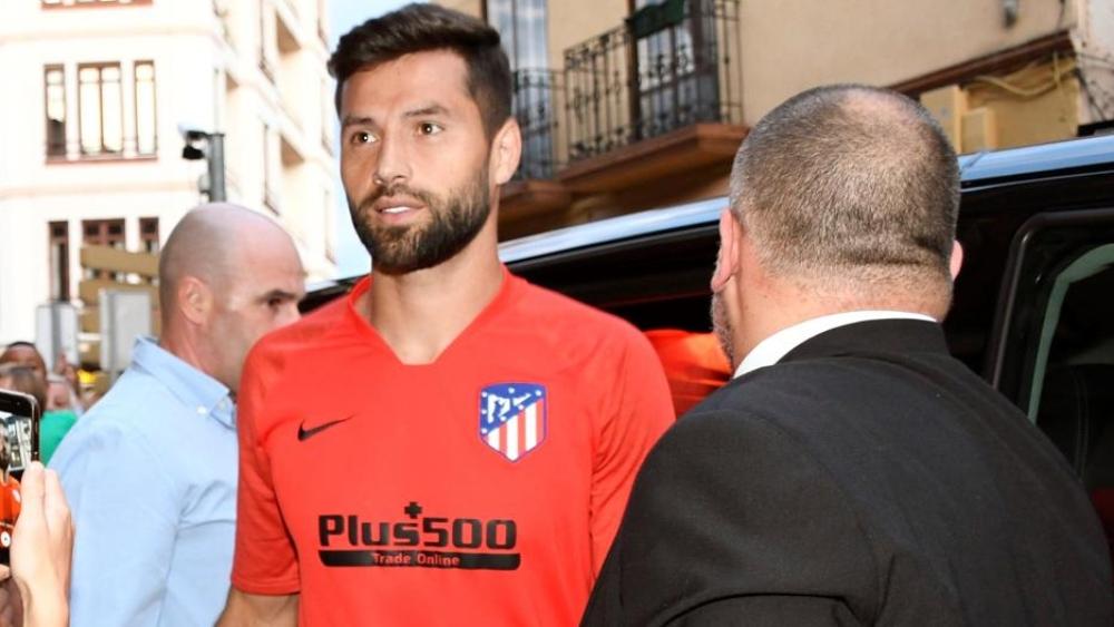 مدافع الأتلتيكو: "سنحقق الكثير من الأمور الجيدة هذا الموسم"