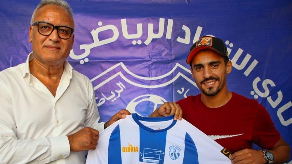 ميركاتو "البطولة"/إتحاد طنجة يحسم صفقة صيفية جديدة بضم طارق أستاتي