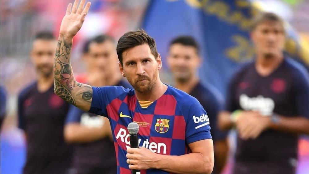 ميسي يقدم وعودًا خلال خطابه الموسمي الشهير في الكامب نو