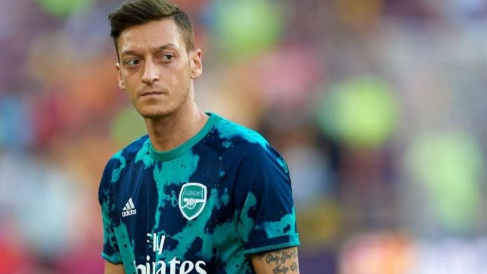 رسميًا | مسعود أوزيل يُحرم من تمثيل آرسنال ضد نيوكاسل