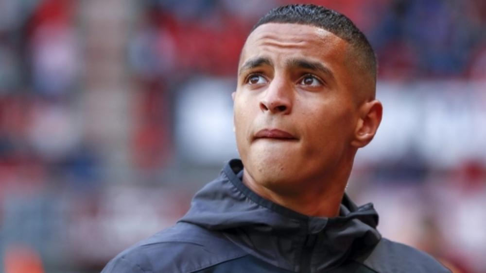 إيحاتارن .. موهبة كروية وُلِدَتْ من رَحِم "التضحيات" تُطاردها كبرى الأندية الأوروبية والمنتخب الهولندي