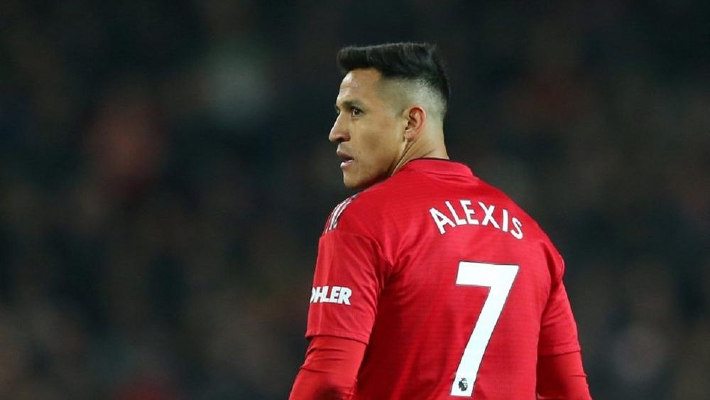 سولشاير يؤكد وجود مباحثات مع بعض الأندية لبيع أليكسيس سانشيز