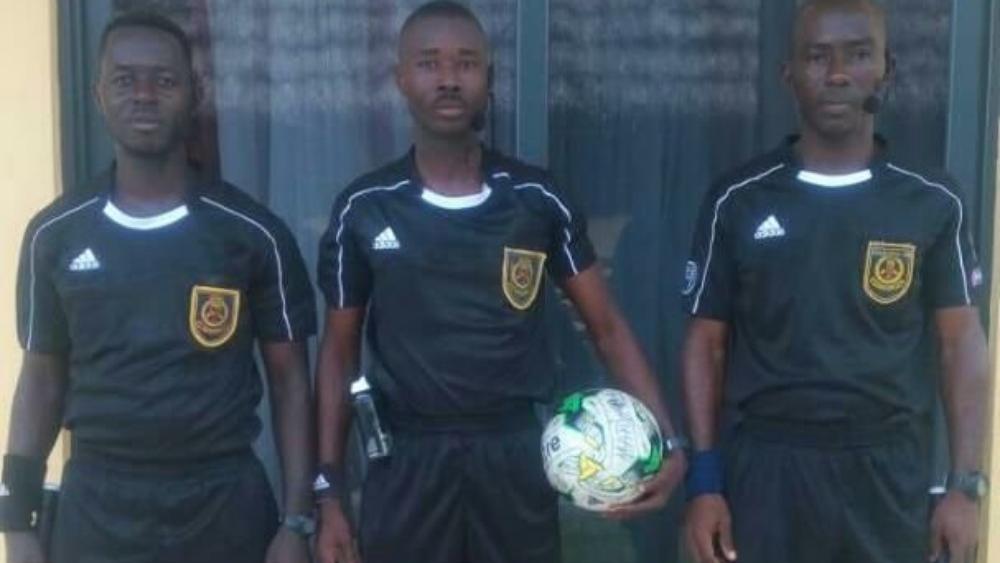 طاقم تحكيمي غاني يقود مواجهة الرجاء الرياضي وبريكاما الغامبي