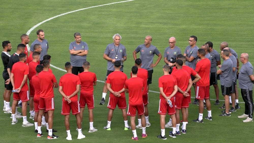 بانون و بلهندة و آخرون يغادرون مقر إقامة الأسود في مراكش