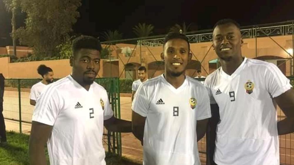 الورفلي و صالح طاهر يلتحقان بمعسكر المنتخب الليبي استعدادا لمواجهة المغرب
