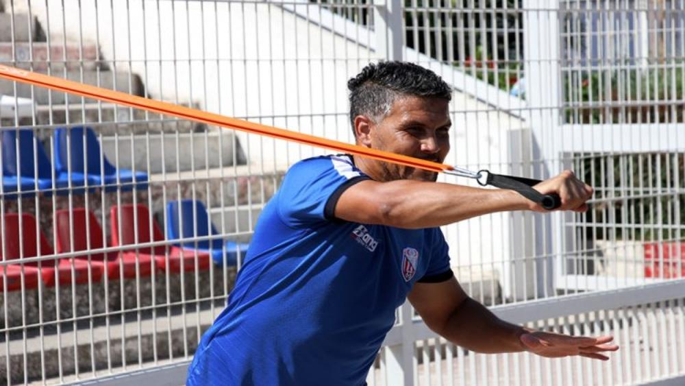 المغرب التطواني: زهير نعيم يواصل غيابه عن تداريب الفريق بدون عذر!