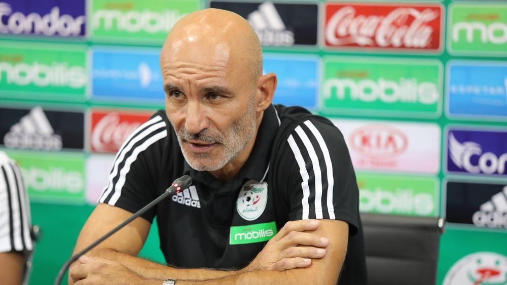 مدرب المنتخب الجزائري المحلي: "قدمنا هدايا للمغرب في الهدفين الأول و الثاني مما بعثر أوراقنا"