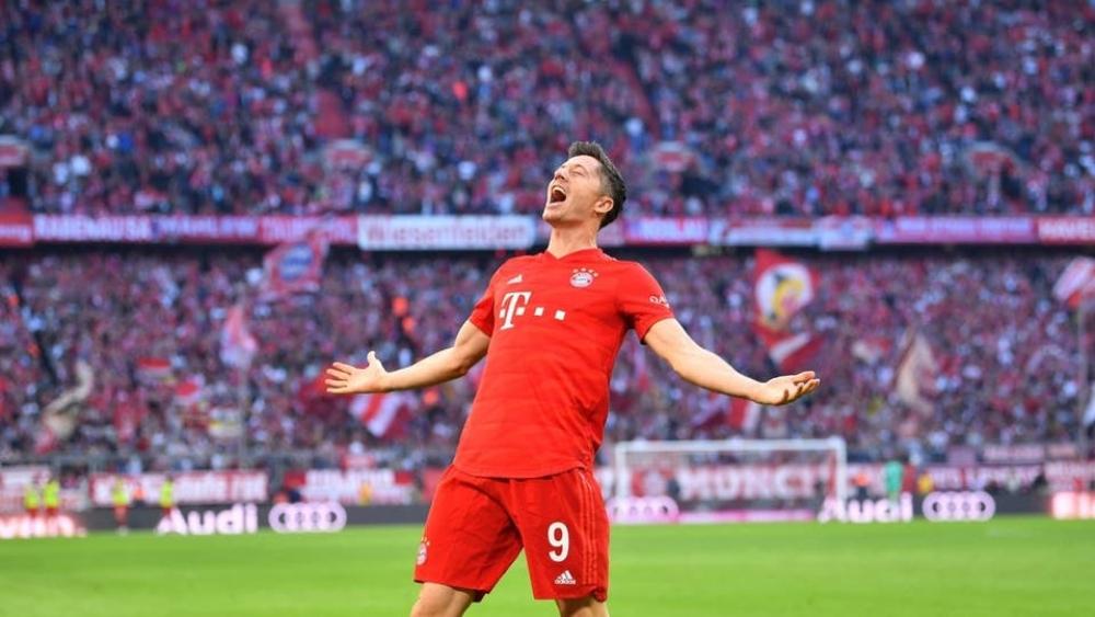 ليفاندوفسكي يحوّل بايرن إلى "نادي اللاعب الواحد"