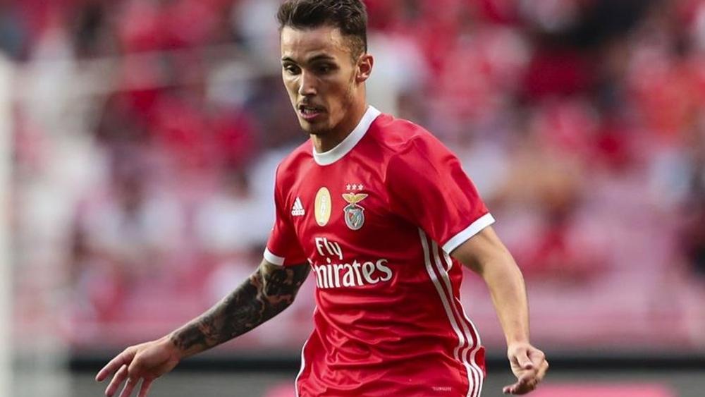 بنفيكا يقترب من تجديد عقد نجمه الإسباني جريمالدو