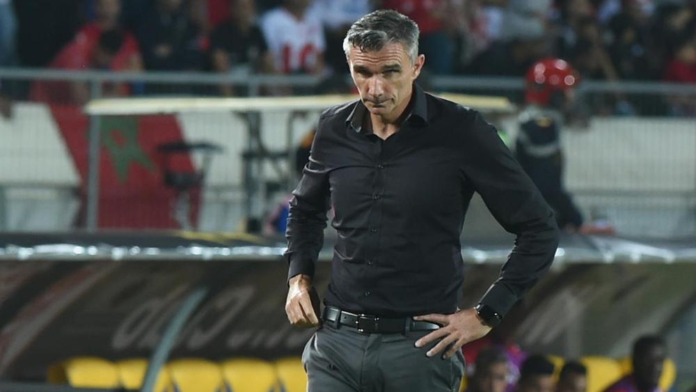 كارتيرون في تصريح مُثير للجدل: "إذا استمر التحكيم بهذا الشكل الوداد سيُتوَّج باللقب دون صعوبات"