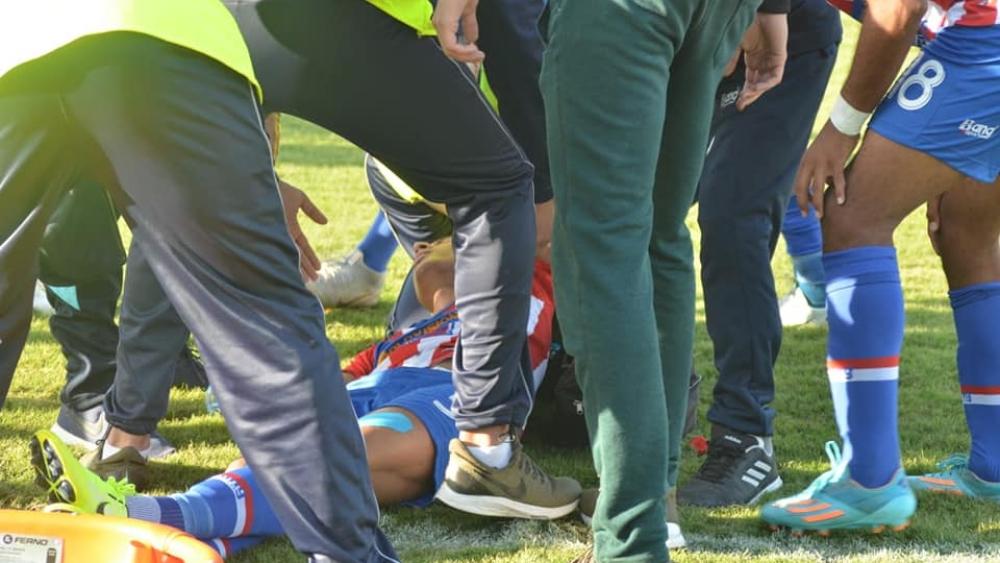 سعد لكوحال يتعرض لإصابة على مستوى العنق في مواجهة النادي القنيطري أفقدته الوعي