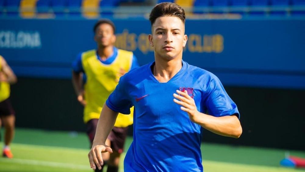 زكريا غيلان.. لاعب "لاماسيا" سعيد بالتحاقه بالمنتخب الوطني للشبان