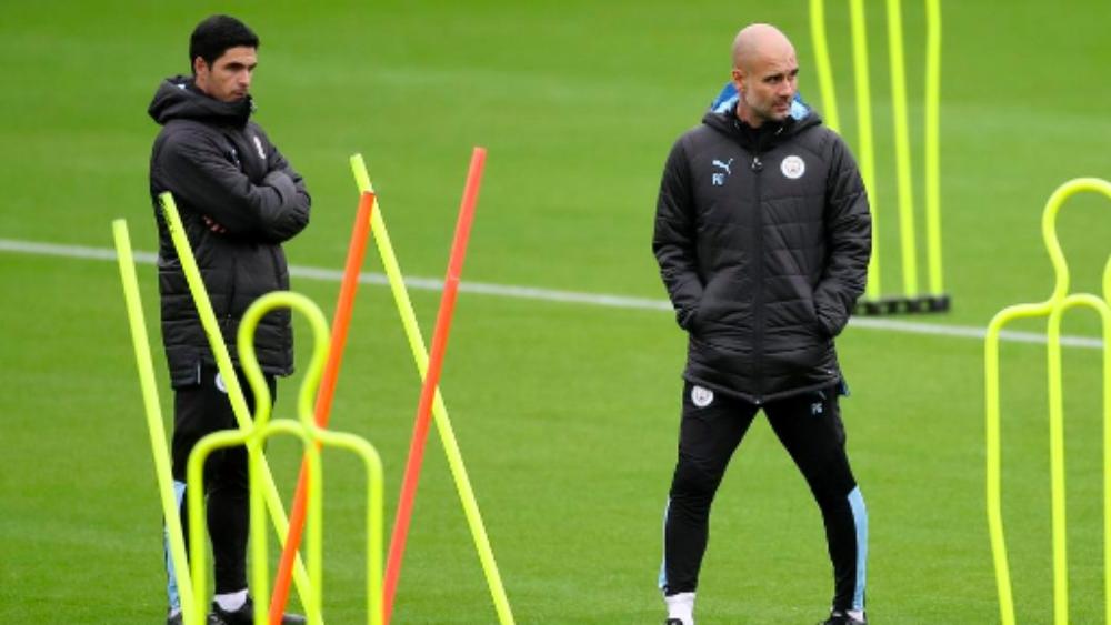 بعد ارتباطه بإيفرتون .. جوارديولا يستبعد رحيل أرتيتا في منتصف الموسم