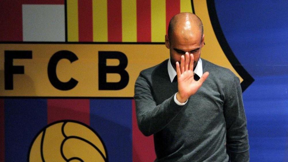 والد جوارديولا: "بيب قد يعود لتدريب برشلونة"