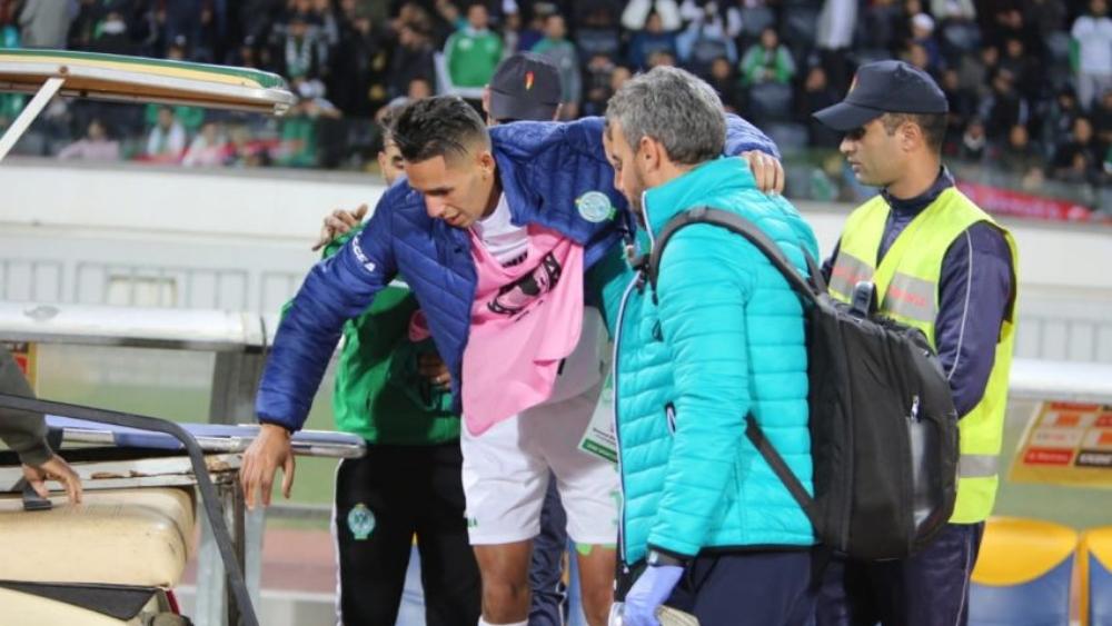 طبيب الرجاء: "بانون اقترب من العودة للميادين و يجب عدم المجازفة بإشراكه قبل تعافيه بشكل كلي من الإصابة"