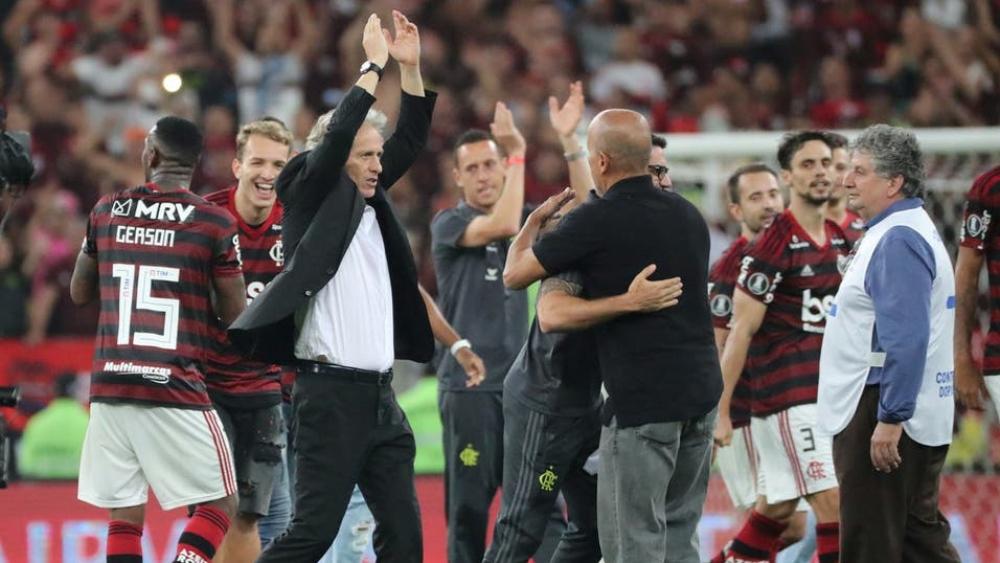 البرتغال تمنح جيسوس وساماً رفيعاً بعد نجاحه مع فلامنغو