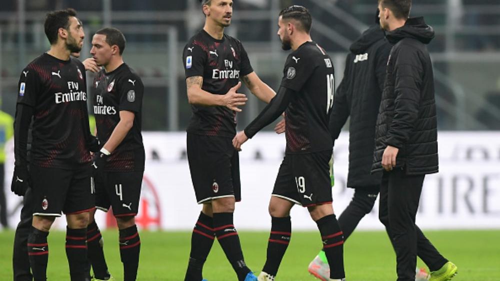 إبرا يظهر للمرة الأولى في السان سيرو بعد العودة لميلان