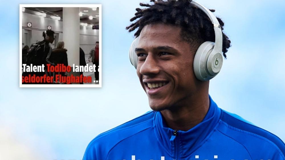 توديبو يغادر برشلونة ويصل إلى ألمانيا من أجل التوقيع لناديه الجديد