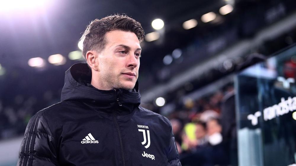 يوفنتوس يقطع الطريق على برشلونة ويؤكد أنه لن يتخلى عن بيرنارديسكي