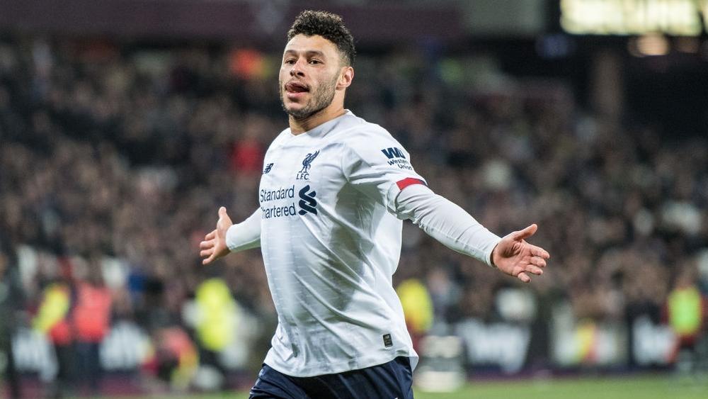 تشامبرلين: "ليفربول يركز على اللقب وليس الأرقام القياسية"