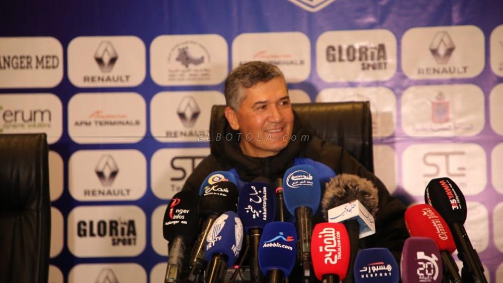 منير شبيل: "قدمنا لقاءً قويا و راضٍ عن التعادل أمام اتحاد طنجة"