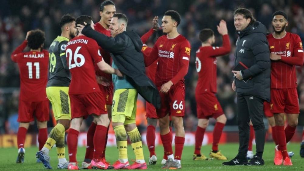 ليفربول يقسو على ساوثهامتون برباعية.. ويقترب خطوة أخرى من التتويج باللقب