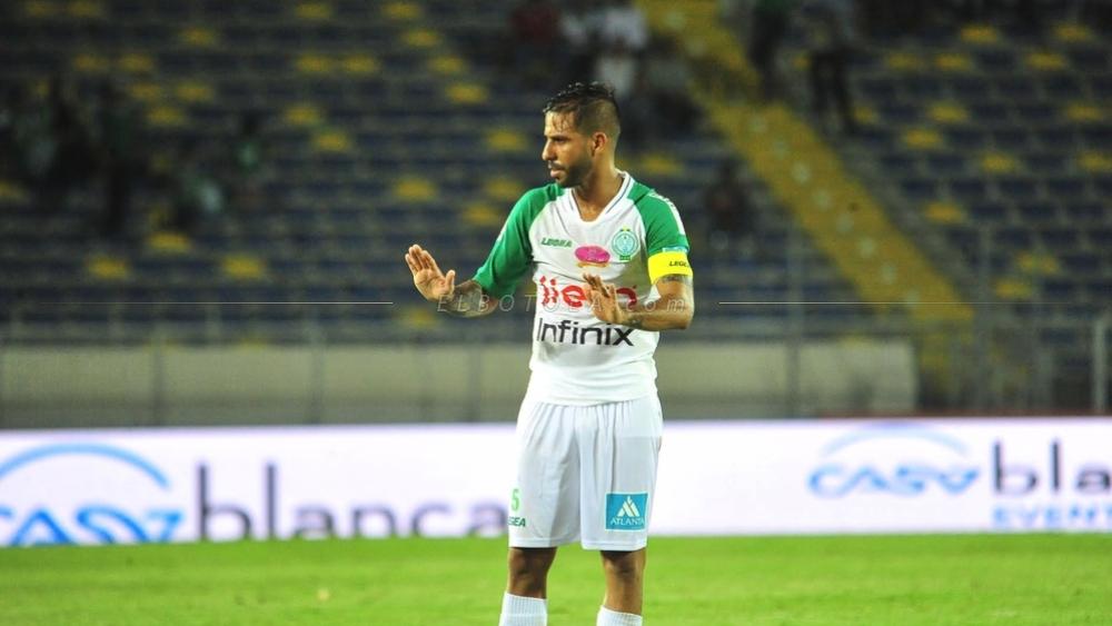 السلامي يُعفي متولي من مباراة أولمبيك خريبكة تحسباً لمواجهة مولودية الجزائر