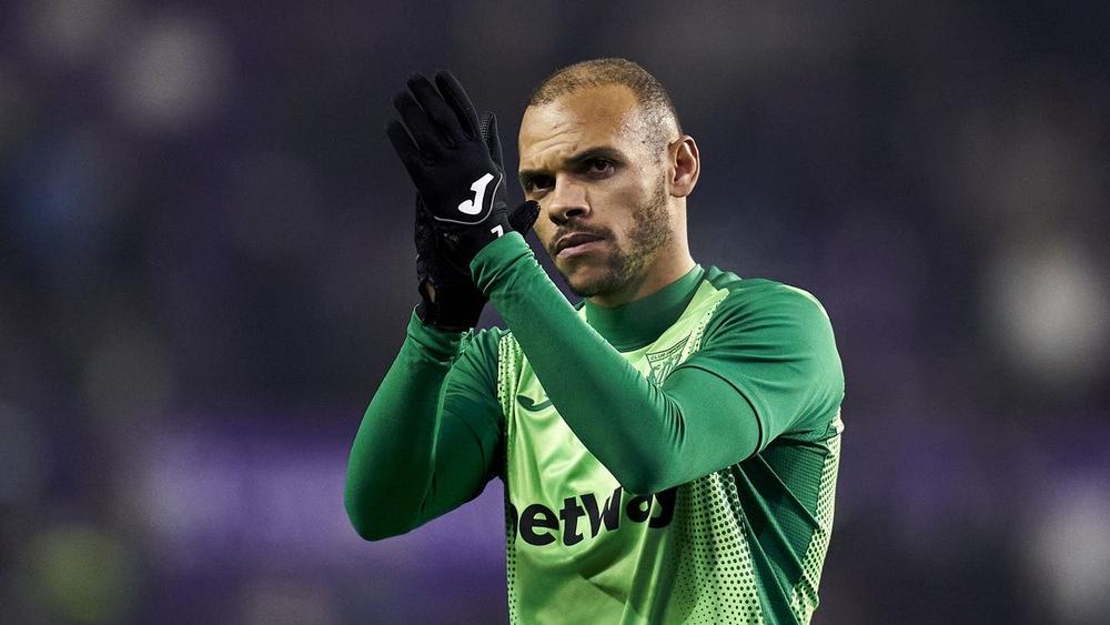 برايثوايت يودع زملاءه في ليغانيس.. في انتظار حسم انتقاله إلى برشلونة