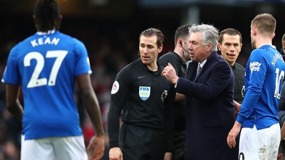 أنشيلوتي ينتظر عقوبة "مُشددة" بعد الاعتراض بطريقة غير لائقة على الحكم ضد مانشستر يونايتد