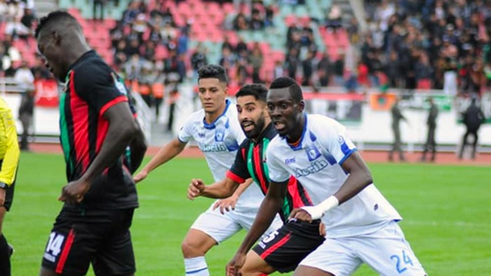 سريع واد زم يفرض التعادل على الجيش الملكي بهدفيْن لمثلهما