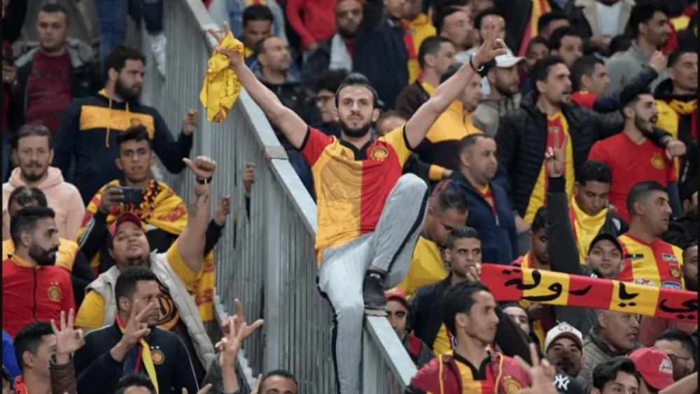 تونس تكتشف إصابة مشجع بـ"فيروس كورونا" بعد حضوره مباراة الزمالك والترجي