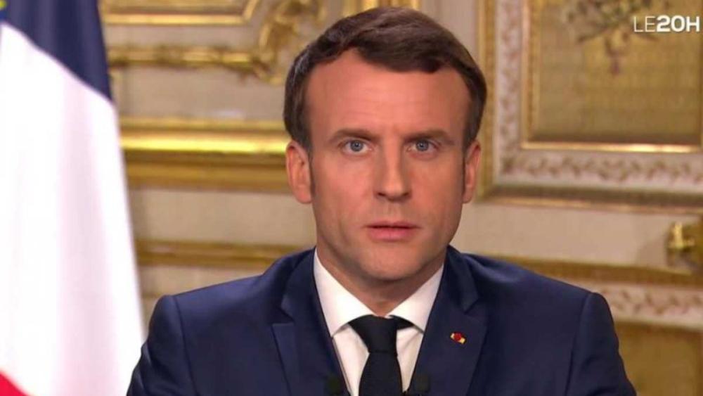 إيمانويل ماكرون: "نحن في حرب .. ولن يبقى أي فرنسي دون موارد"