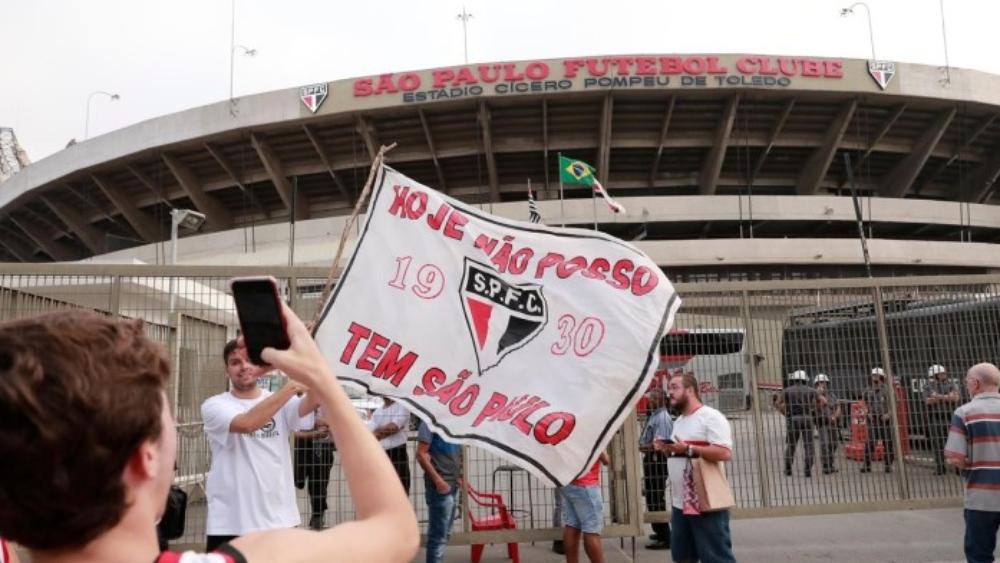 الأندية البرازيلية تعرض ملاعبها لمكافحة فيروس كورونا