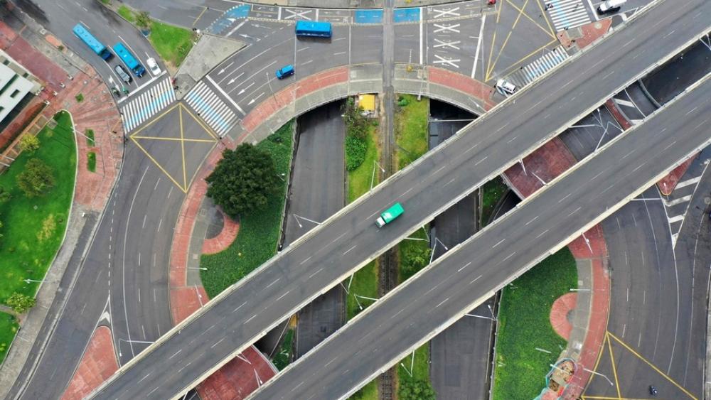 كولومبيا تفرض "حجراً صحياً" لأربعة أيام على 25 مليون من سُكَّانها تصدياً لوباء "كورونا"