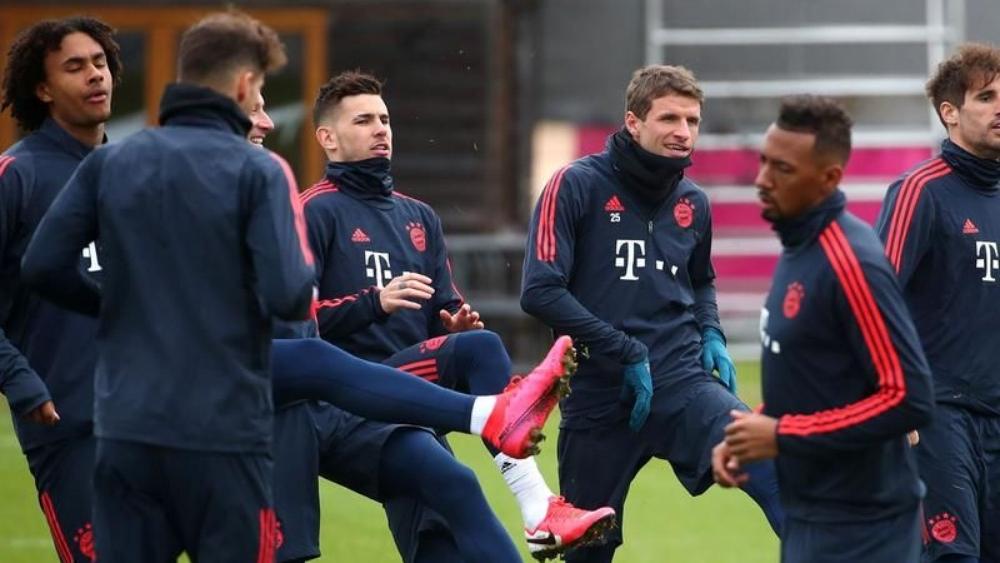 بايرن ميونخ يفرض على لاعبيه التدريب "الافتراضي والمشترك" للحفاظ على "روح الفريق"