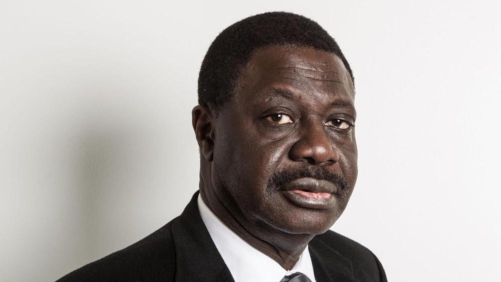 رحيل الرئيس السابق لأولمبيك مارسيليا باب ديوف (68 سنة) بعد إصابته بوباء "كورونا"