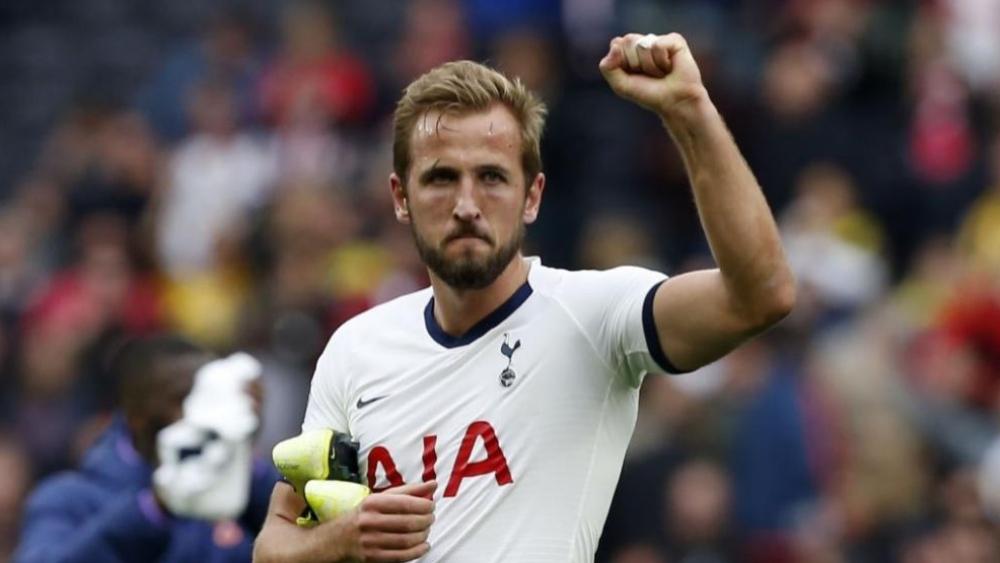 توتنهام يُحدد مبلغًا “خياليًا” للتخلي عن هاري كين .. سيجعله الأغلى عبر التاريخ