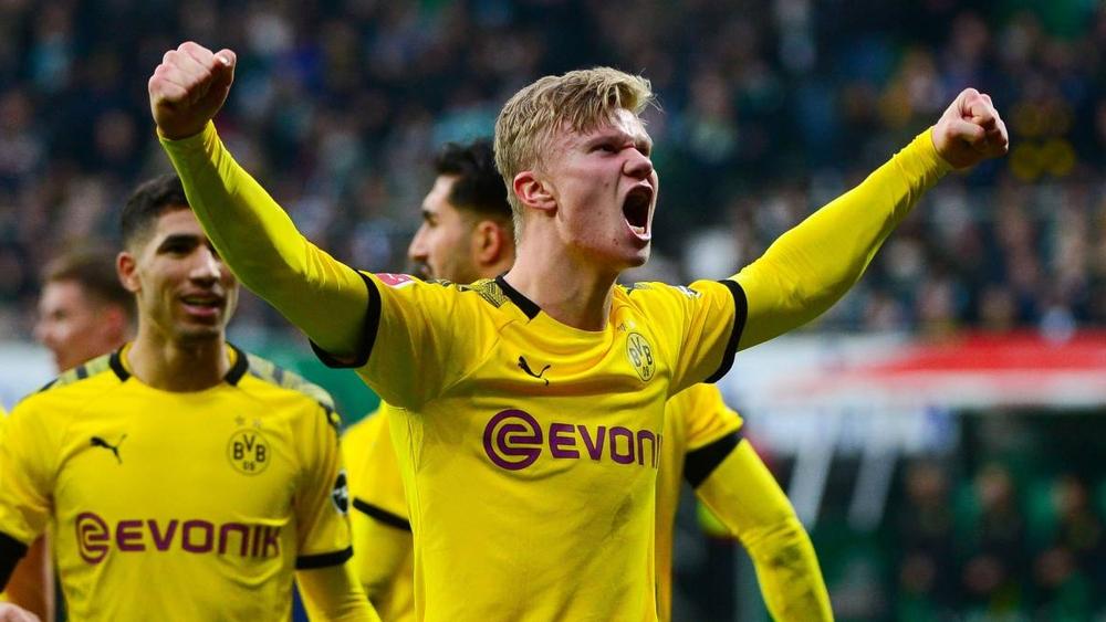 مدرب سلوفاكي: "هالاند يريد أن يصبح الأفضل في العالم .. يقوم بـ300 تمرينة ضغط يوميًا"